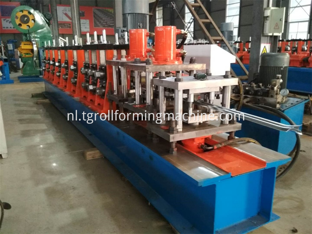 Metal Palisade Fence Machine